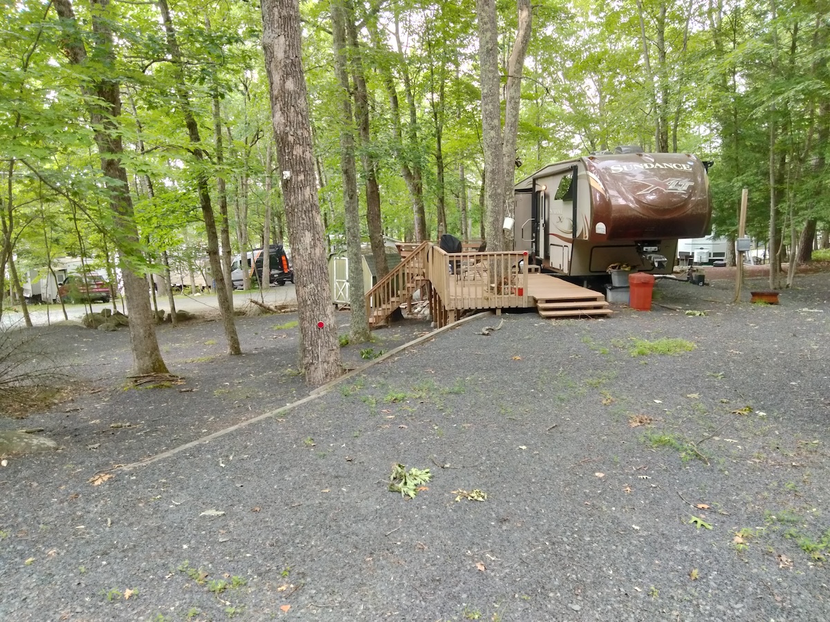 1821xdriveway.jpg