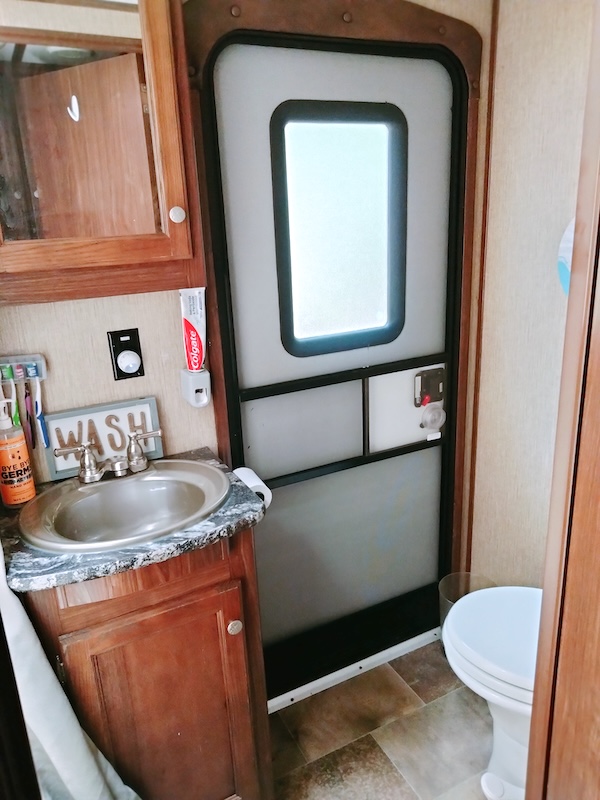 913vanity.jpg